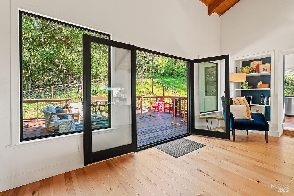 913 Valley View Drive Healdsburg CA 95448