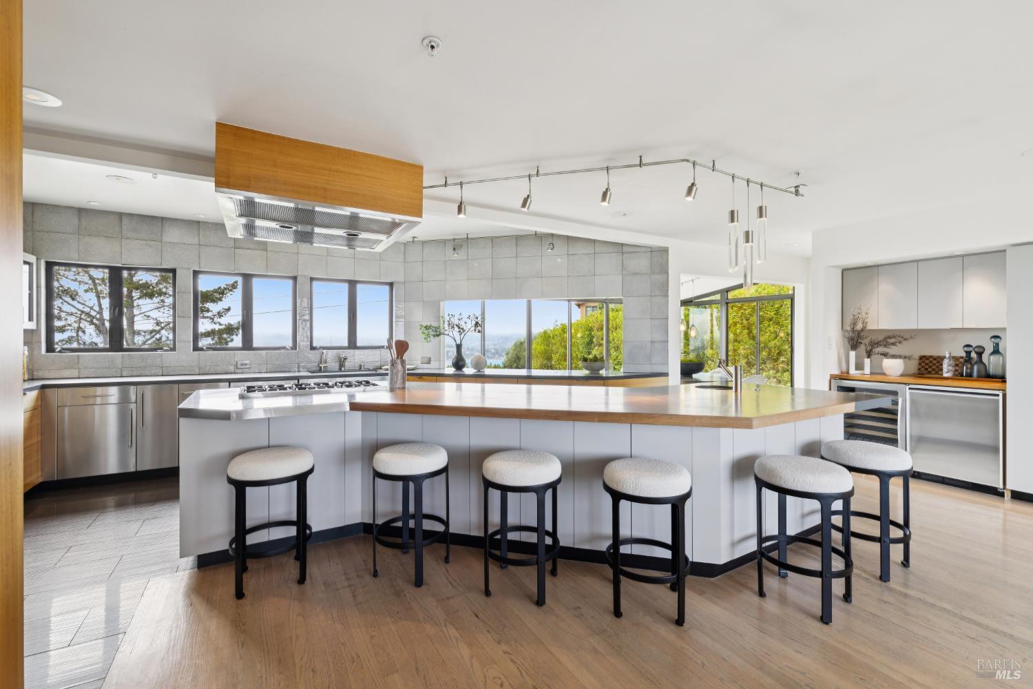 139 Hacienda Drive Tiburon CA 94920