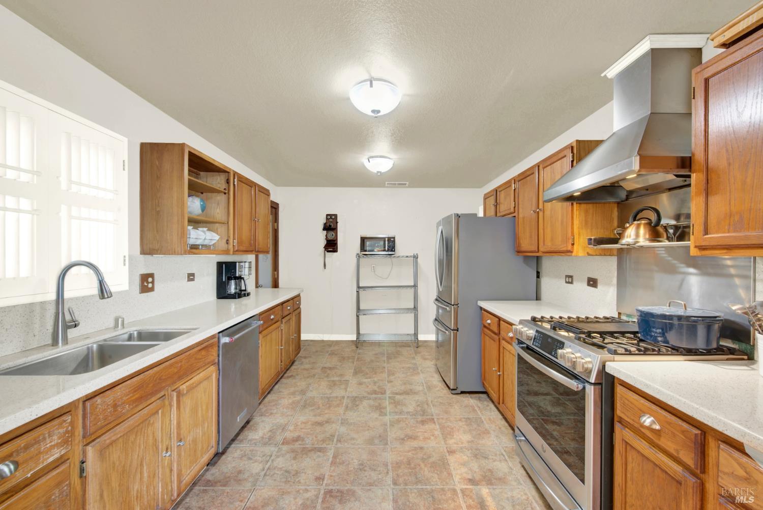 7937 Sunkist Drive Oakland CA 94605