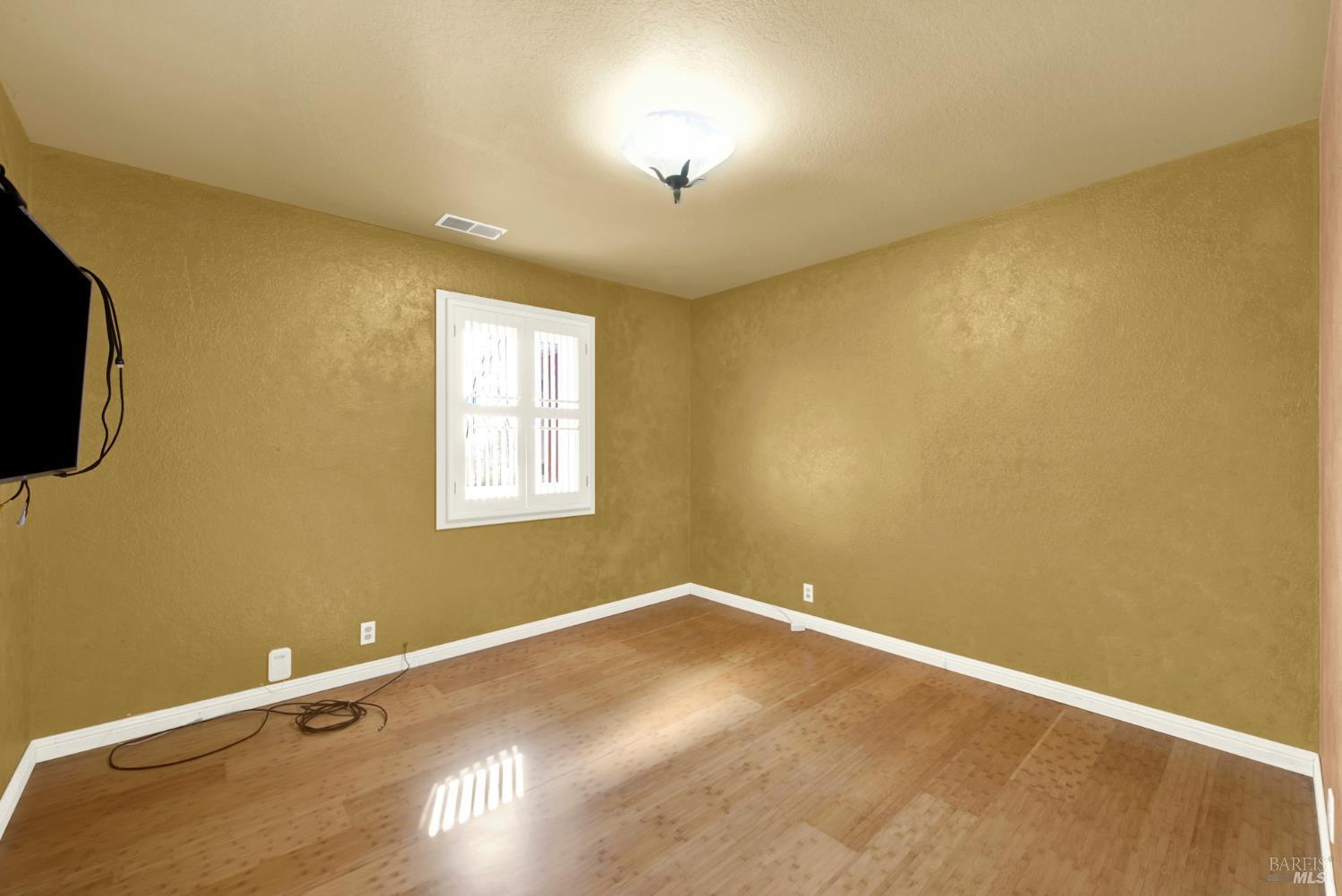 7937 Sunkist Drive Oakland CA 94605