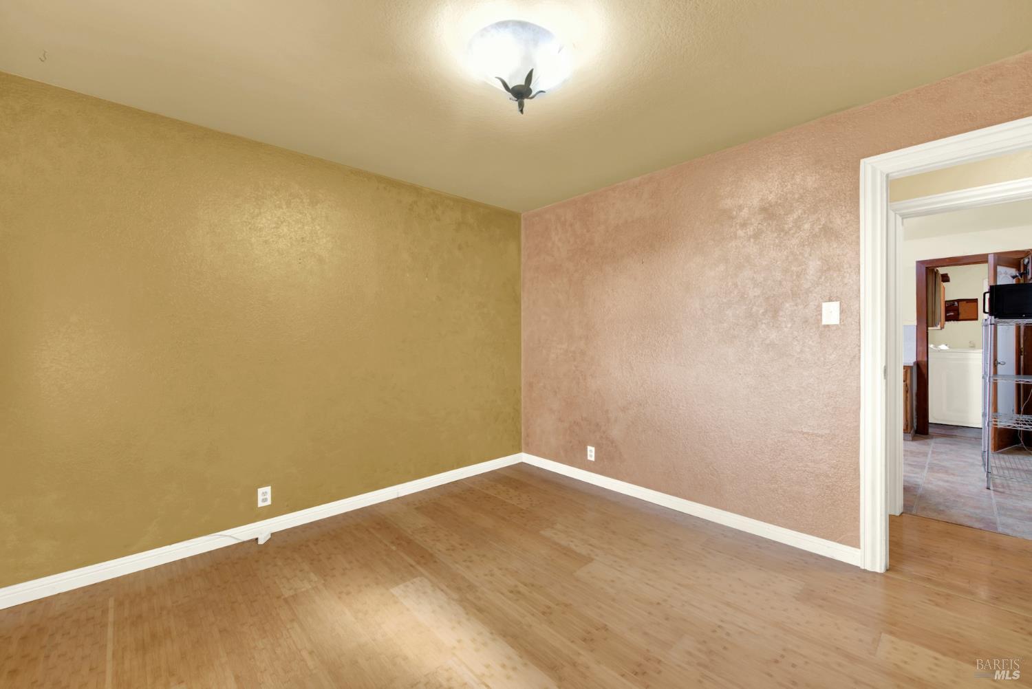 7937 Sunkist Drive Oakland CA 94605
