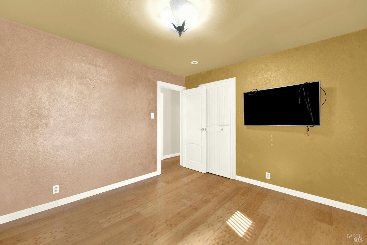 7937 Sunkist Drive Oakland CA 94605