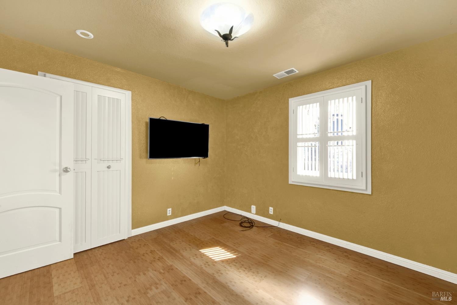 7937 Sunkist Drive Oakland CA 94605