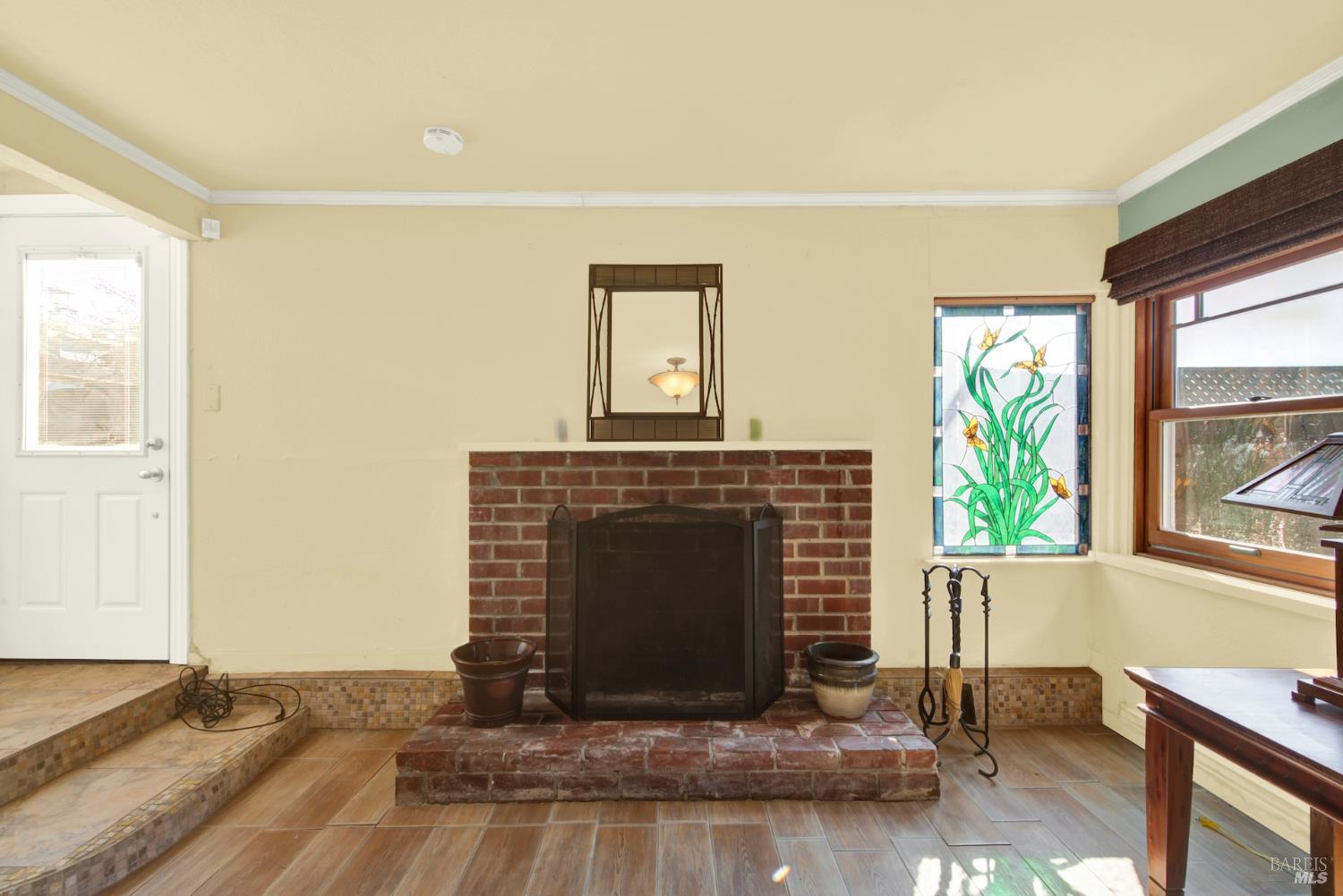 7937 Sunkist Drive Oakland CA 94605