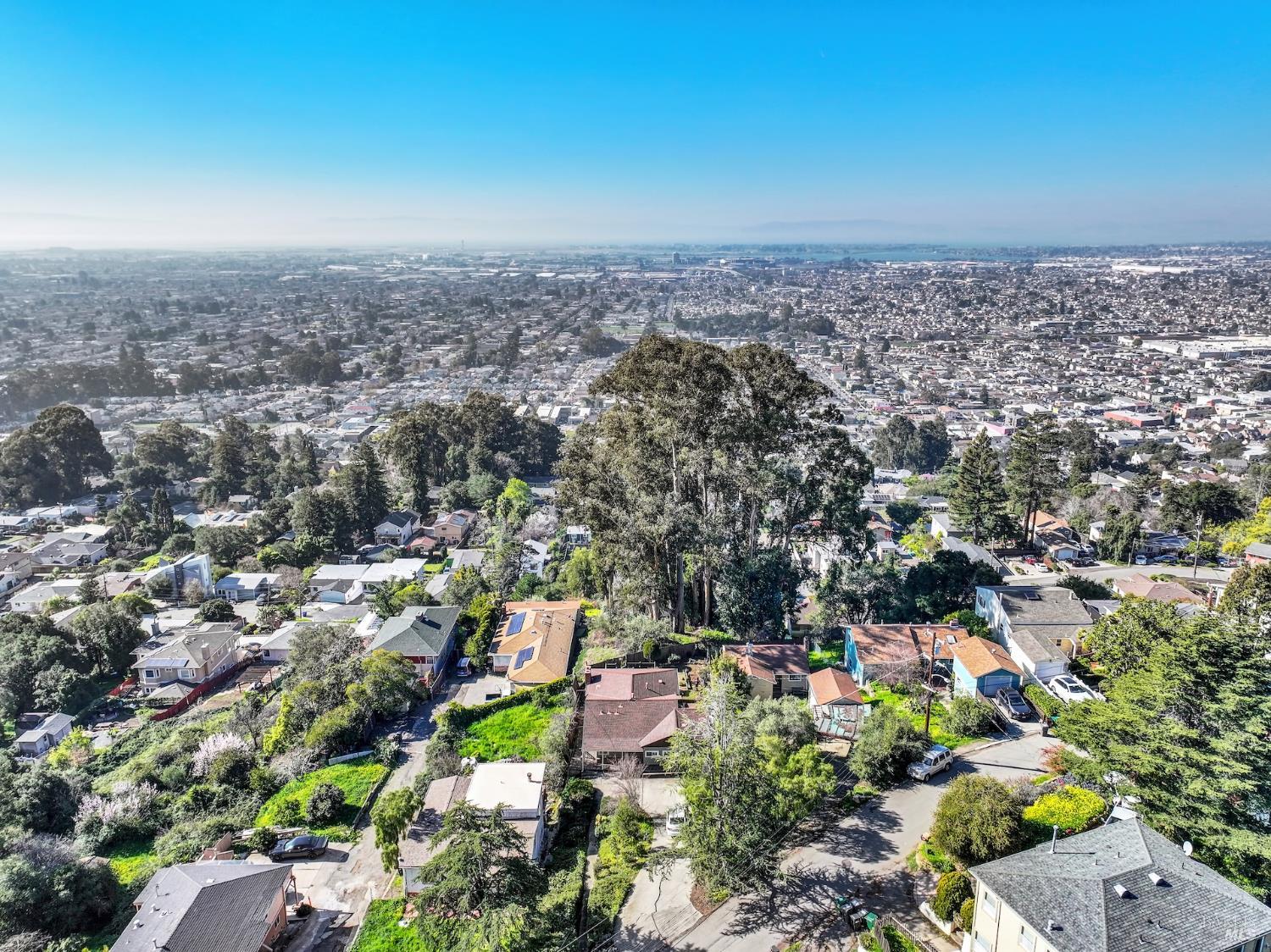 7937 Sunkist Drive Oakland CA 94605
