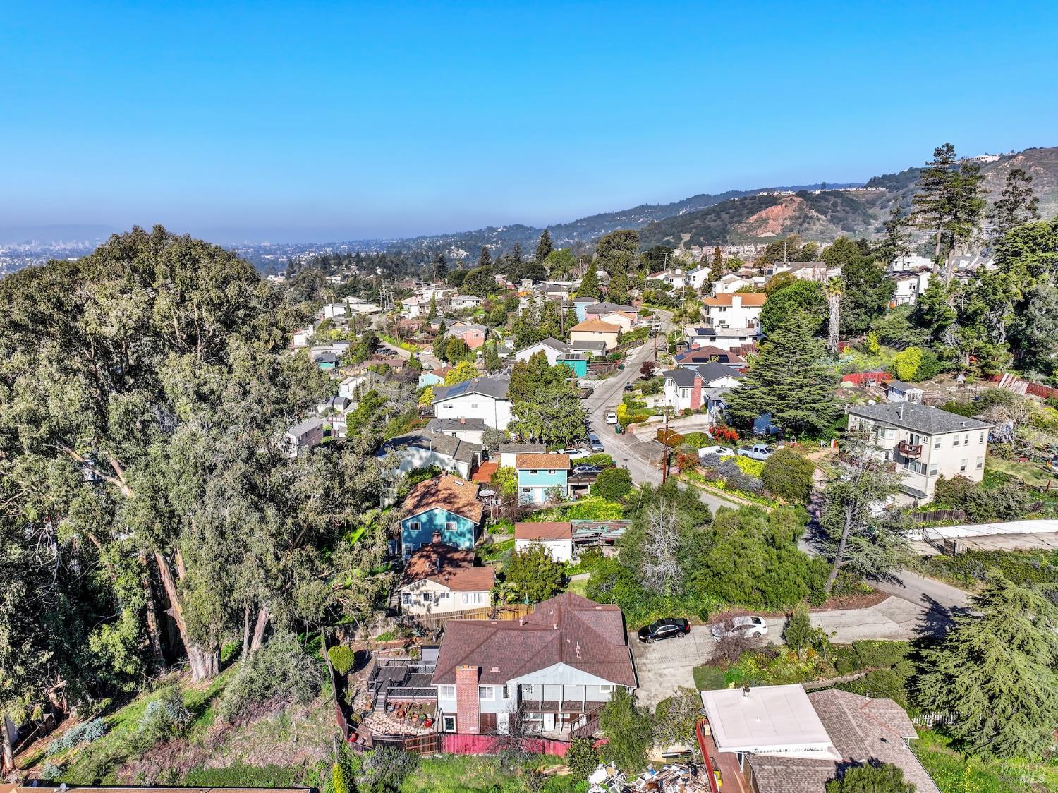 7937 Sunkist Drive Oakland CA 94605