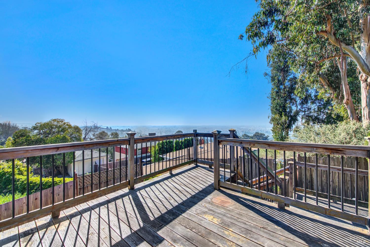 7937 Sunkist Drive Oakland CA 94605