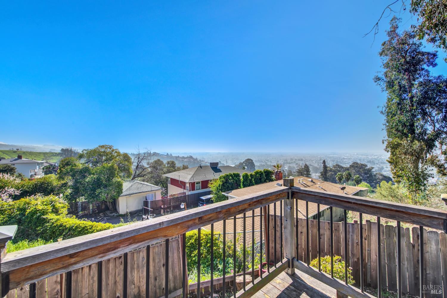 7937 Sunkist Drive Oakland CA 94605