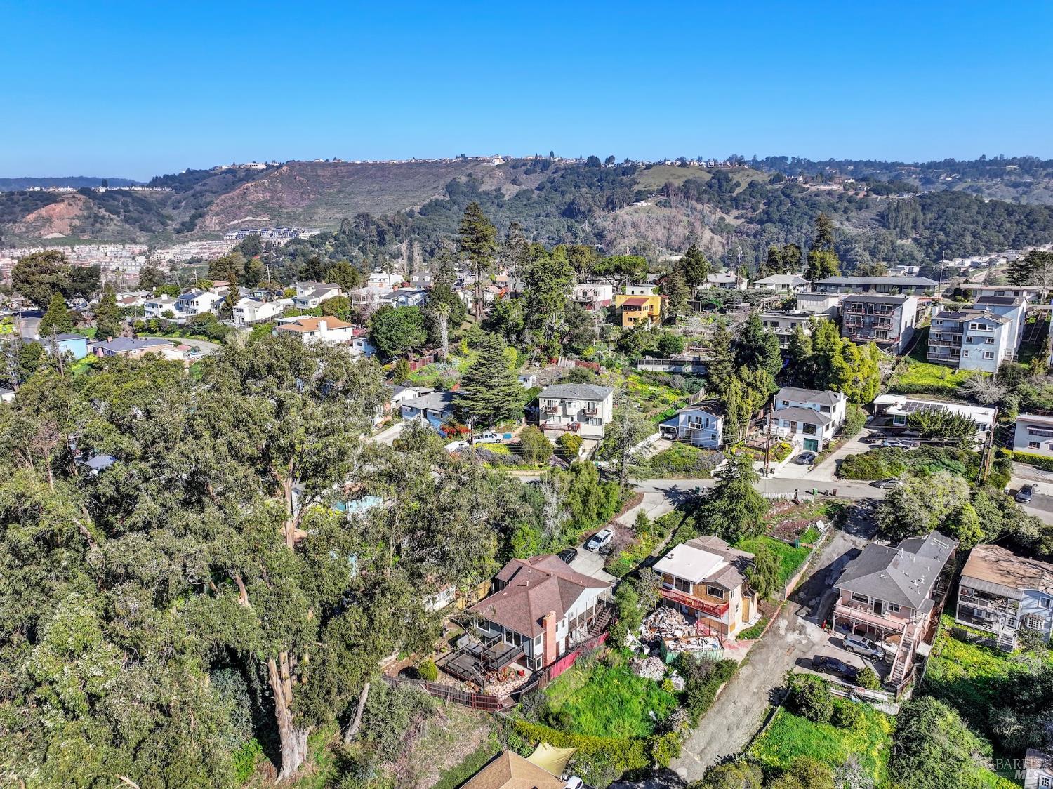 7937 Sunkist Drive Oakland CA 94605