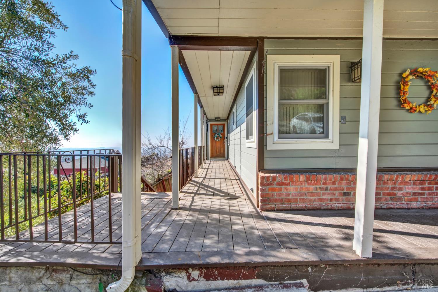7937 Sunkist Drive Oakland CA 94605