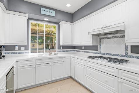 34 Woodbridge Way Novato CA 94949