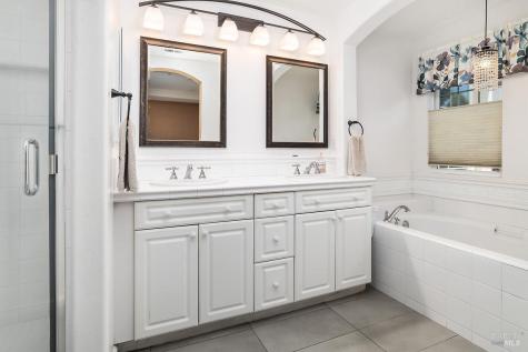 34 Woodbridge Way Novato CA 94949