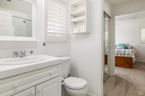 34 Woodbridge Way Novato CA 94949