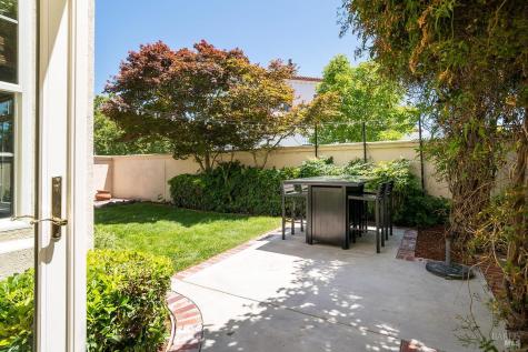 34 Woodbridge Way Novato CA 94949