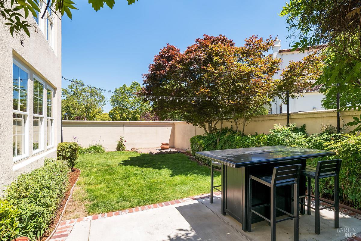 34 Woodbridge Way Novato CA 94949