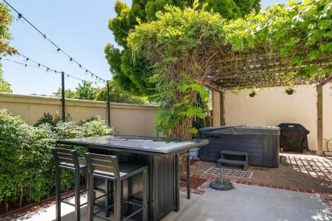 34 Woodbridge Way Novato CA 94949