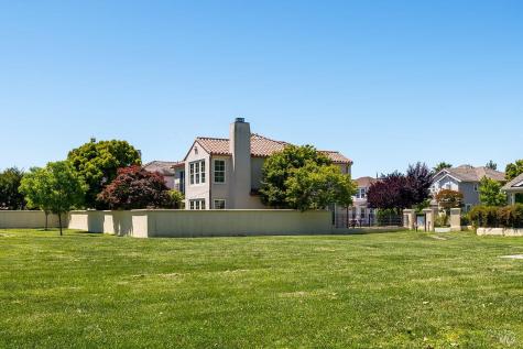 34 Woodbridge Way Novato CA 94949