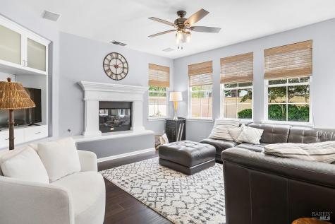 34 Woodbridge Way Novato CA 94949