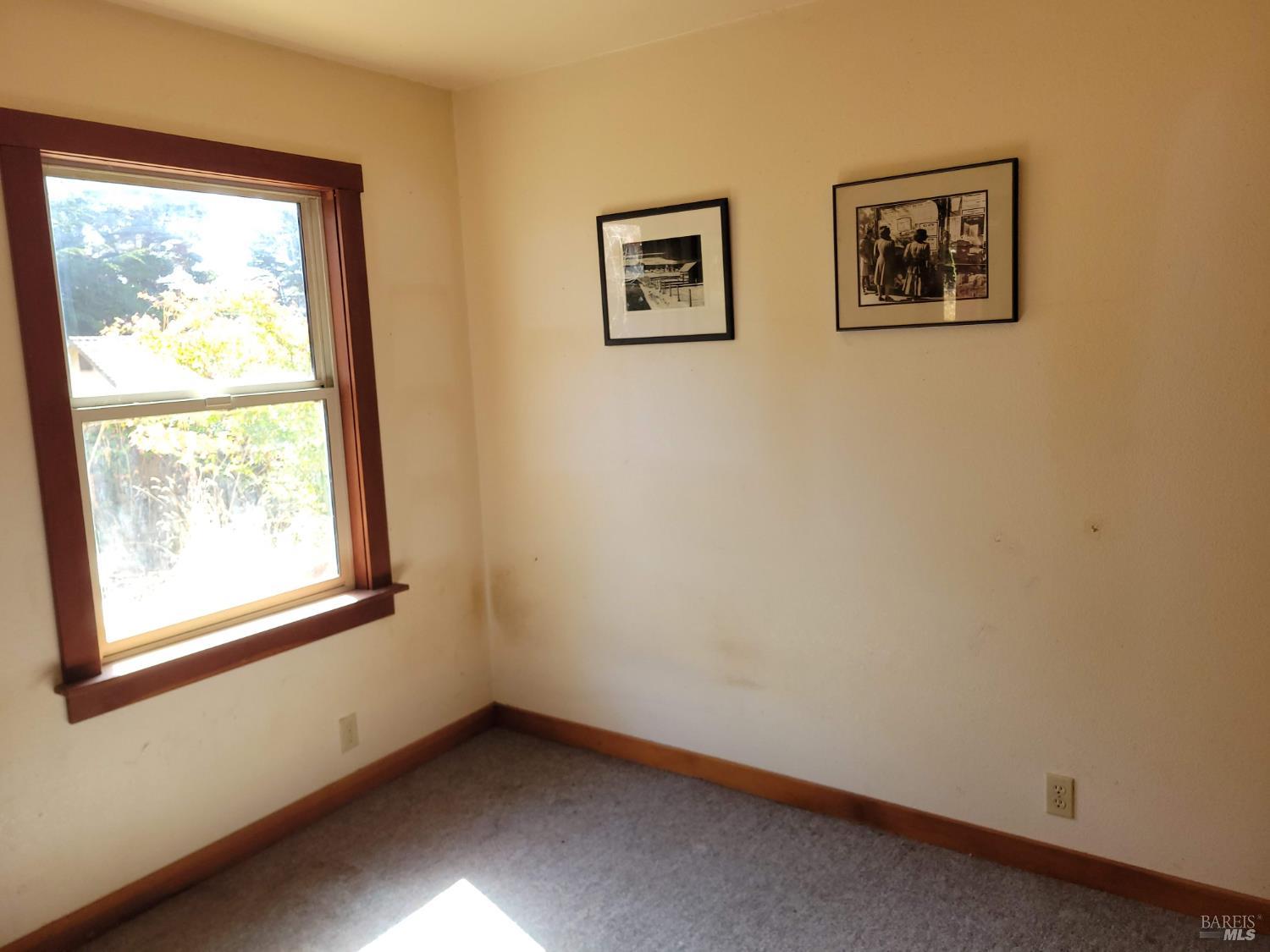43751 Crispin Road Manchester CA 95459
