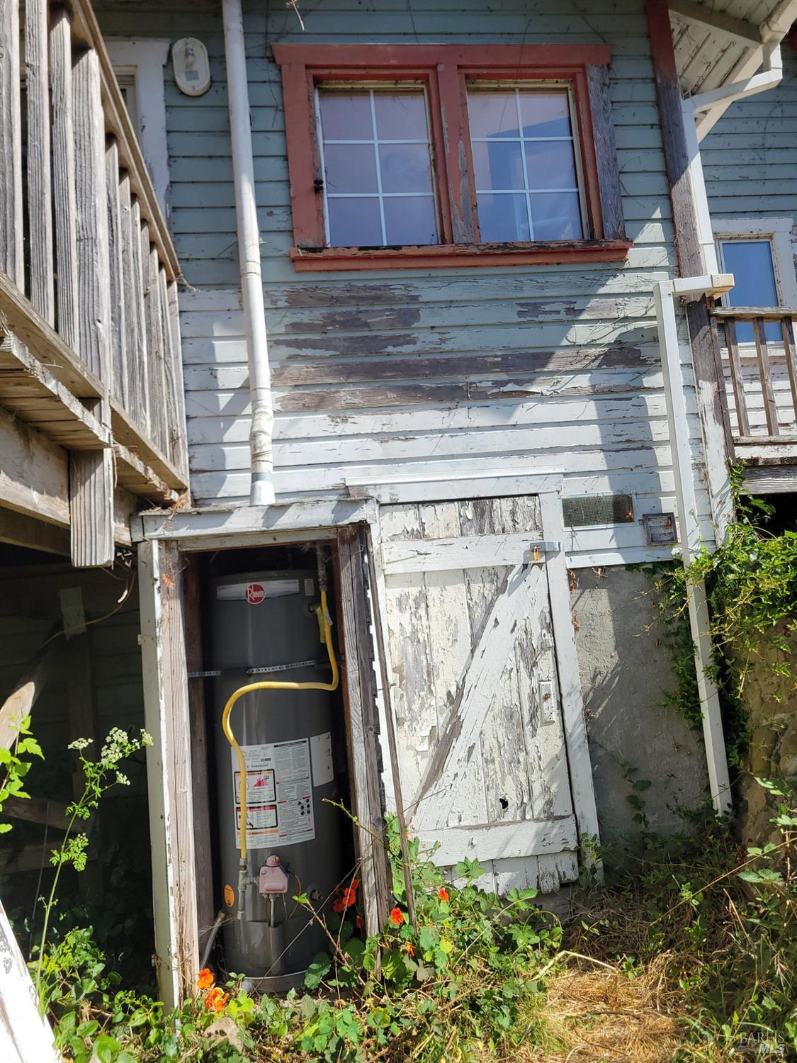 43751 Crispin Road Manchester CA 95459