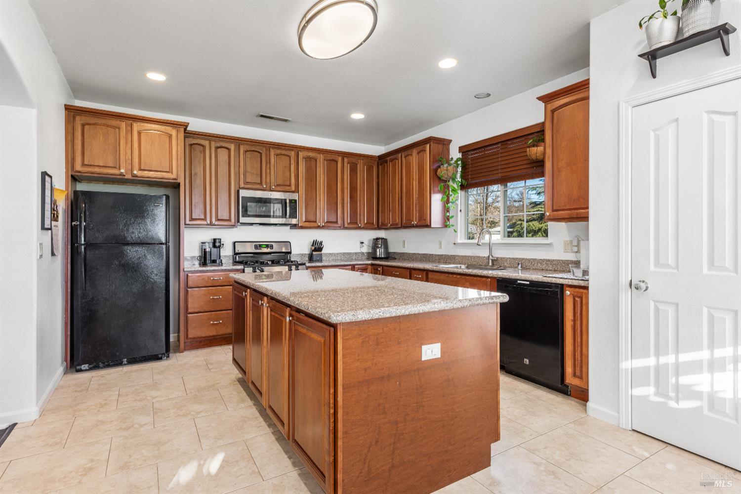 18094 Spyglass Road Hidden Valley Lake CA 95467