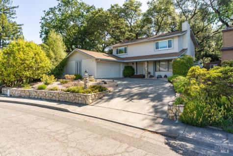 436 Candlelight Drive Santa Rosa CA 95403