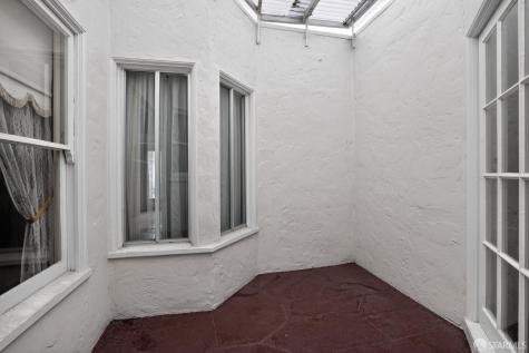 2047 Vicente Street San Francisco CA 94116