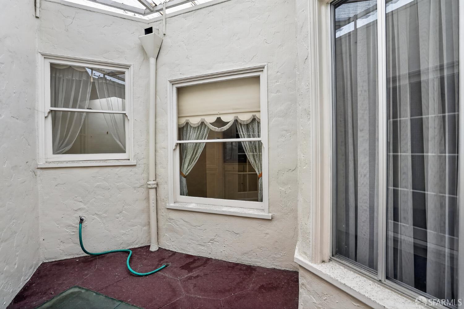 2047 Vicente Street San Francisco CA 94116