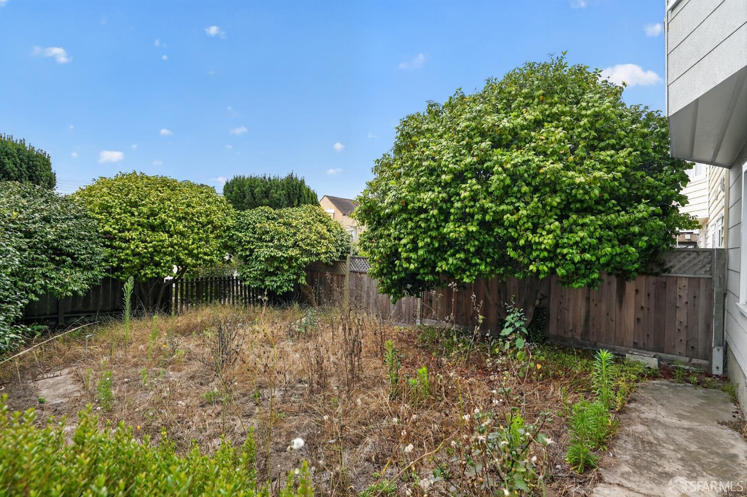 2047 Vicente Street San Francisco CA 94116