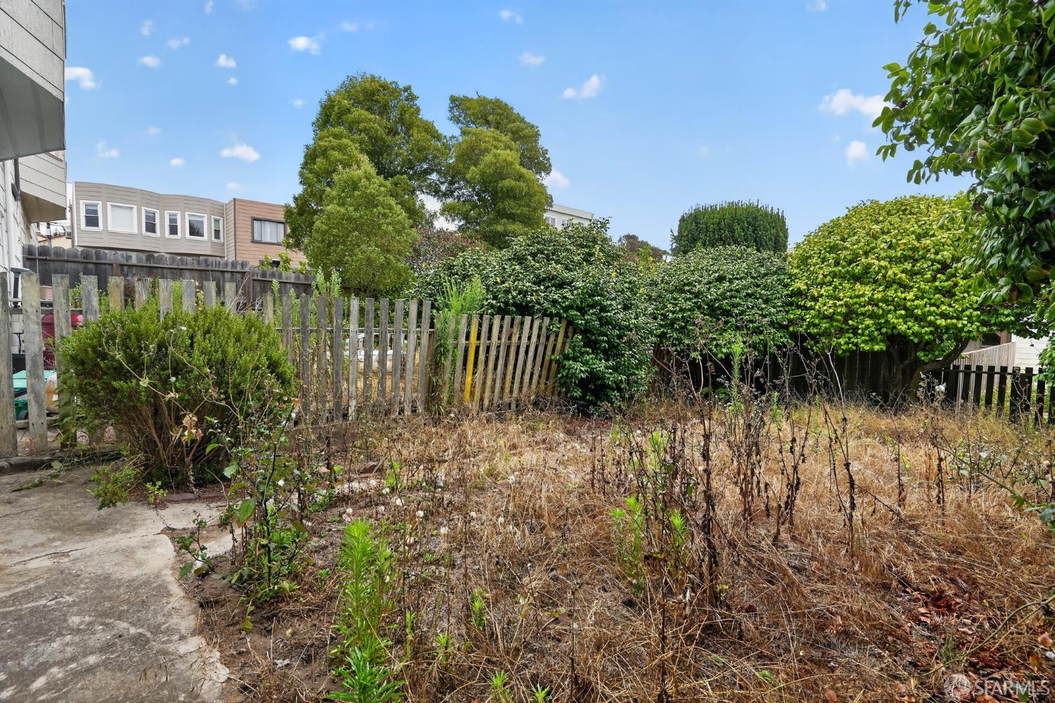 2047 Vicente Street San Francisco CA 94116
