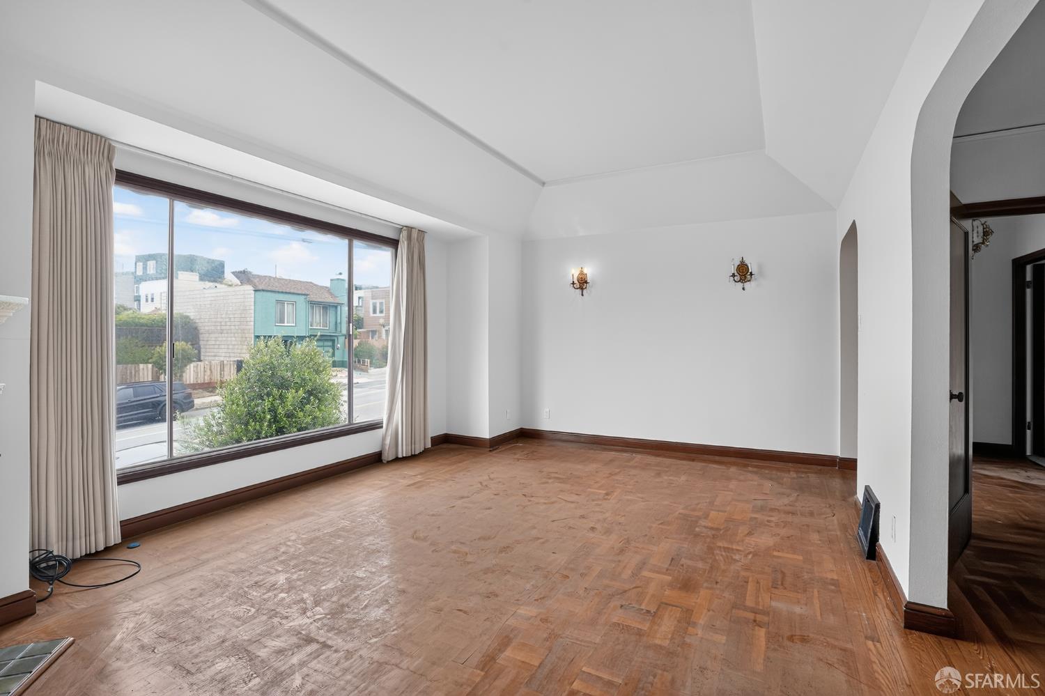 2047 Vicente Street San Francisco CA 94116