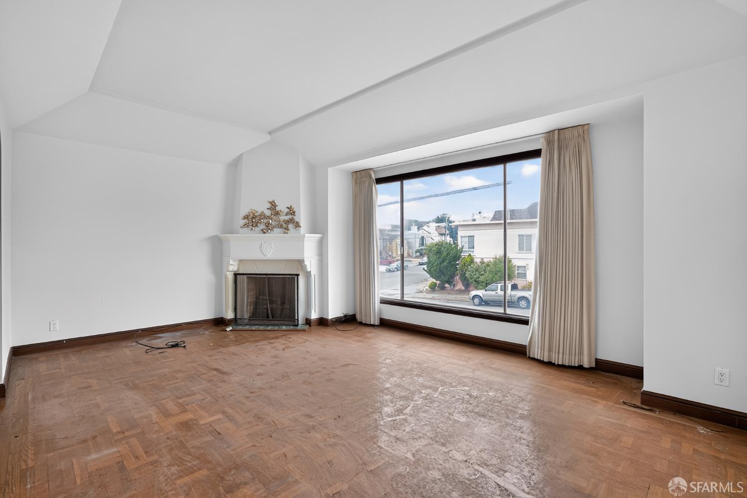 2047 Vicente Street San Francisco CA 94116