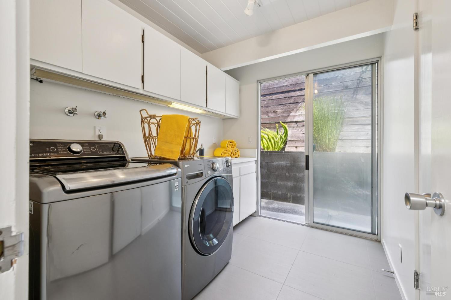 228 Mount Shasta Drive San Rafael CA 94903