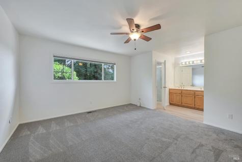 2040 Parrish Drive Santa Rosa CA 95404