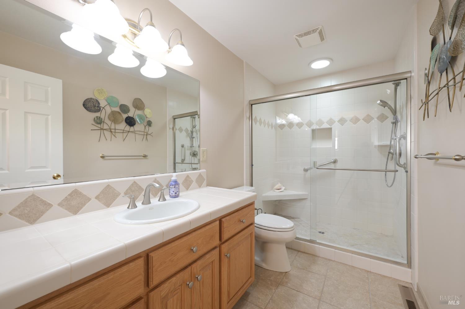 2040 Parrish Drive Santa Rosa CA 95404