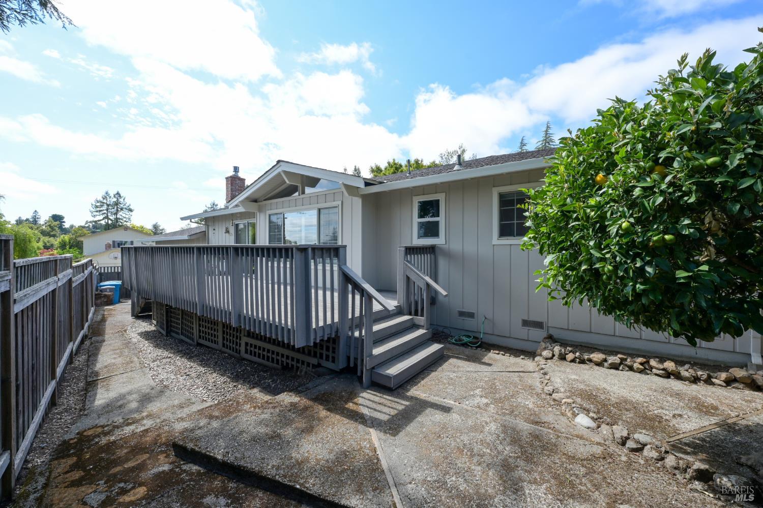 2040 Parrish Drive Santa Rosa CA 95404
