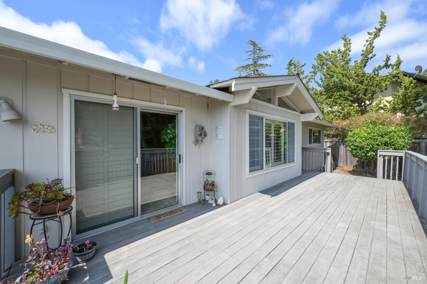 2040 Parrish Drive Santa Rosa CA 95404
