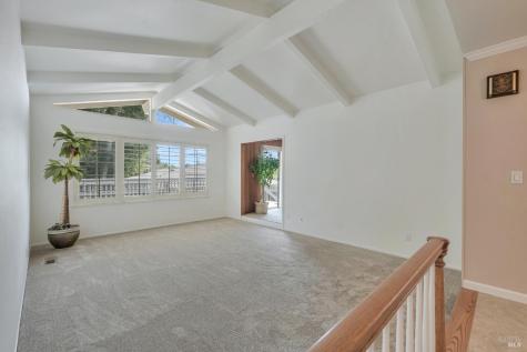 2040 Parrish Drive Santa Rosa CA 95404