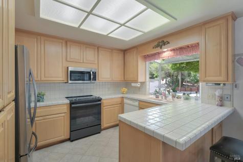 2040 Parrish Drive Santa Rosa CA 95404