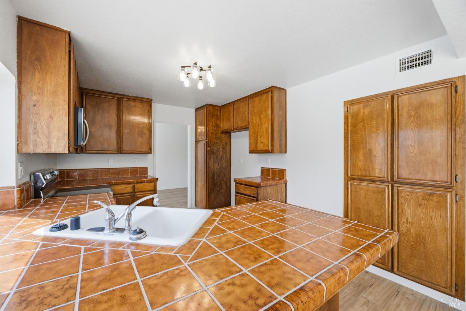 1101 Canary Drive Suisun City CA 94585