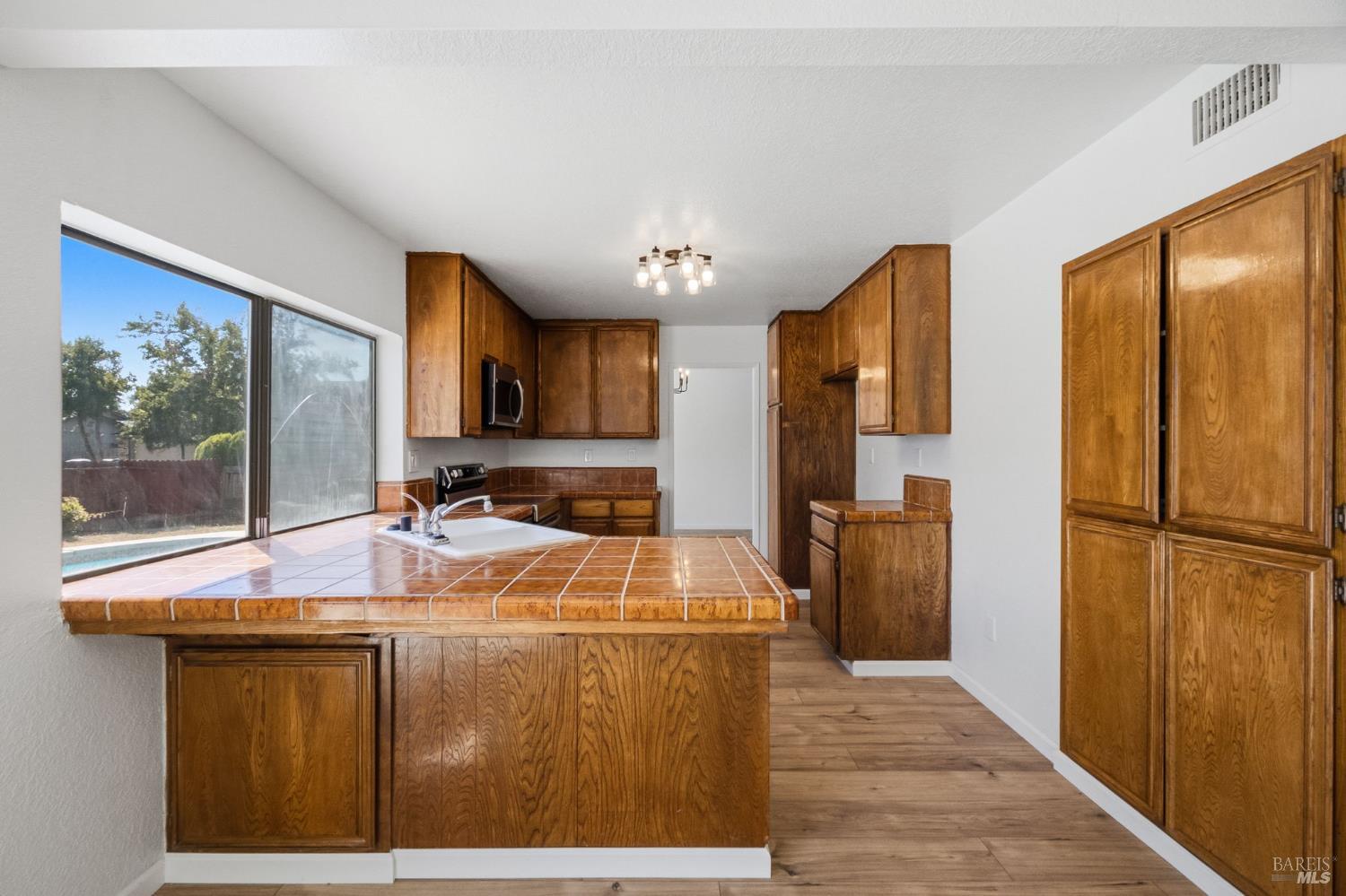 1101 Canary Drive Suisun City CA 94585