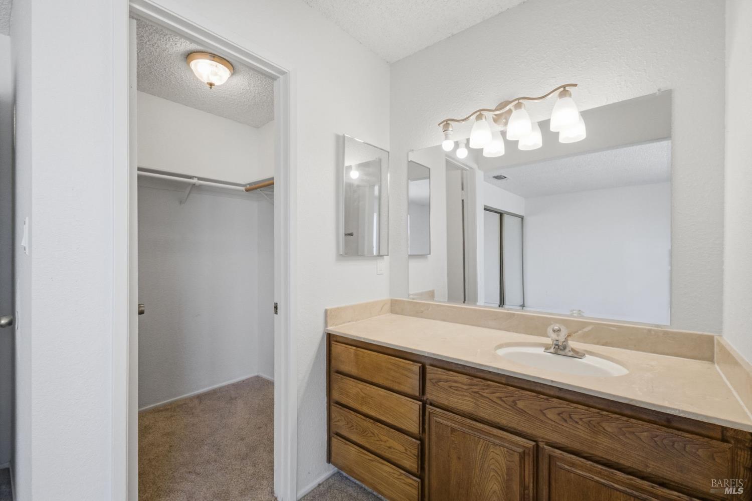 1101 Canary Drive Suisun City CA 94585