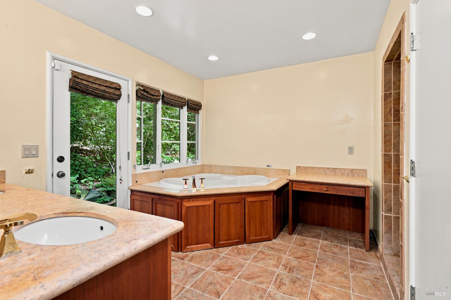 1431 Manzanita Avenue Santa Rosa CA 95404