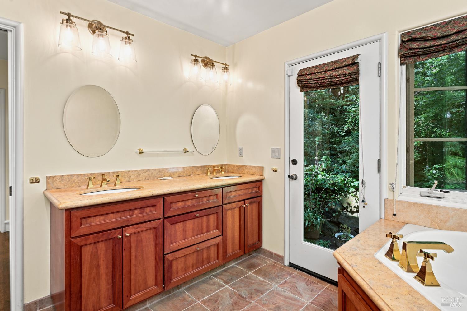 1431 Manzanita Avenue Santa Rosa CA 95404