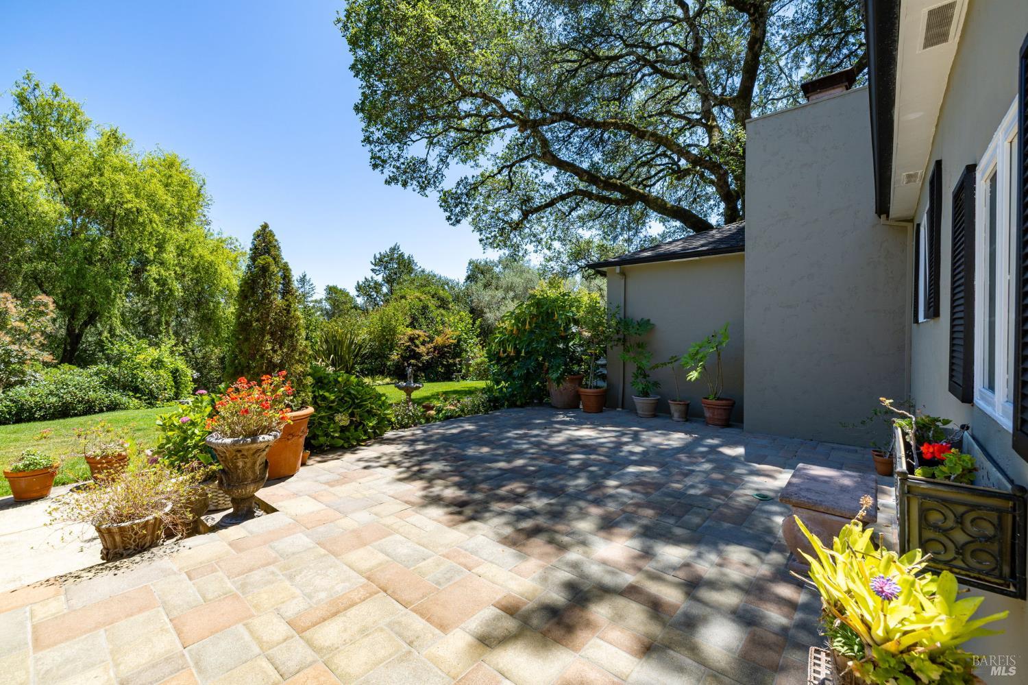 1431 Manzanita Avenue Santa Rosa CA 95404