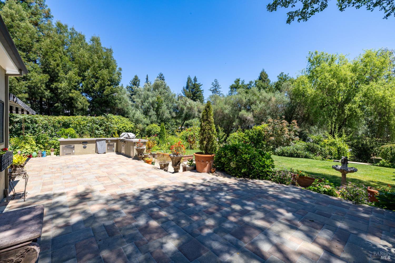 1431 Manzanita Avenue Santa Rosa CA 95404