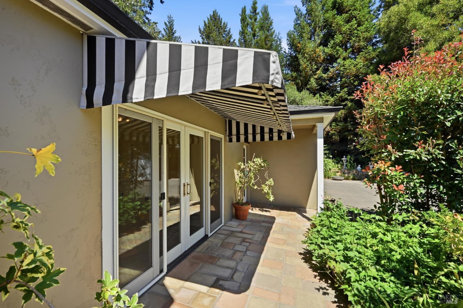 1431 Manzanita Avenue Santa Rosa CA 95404