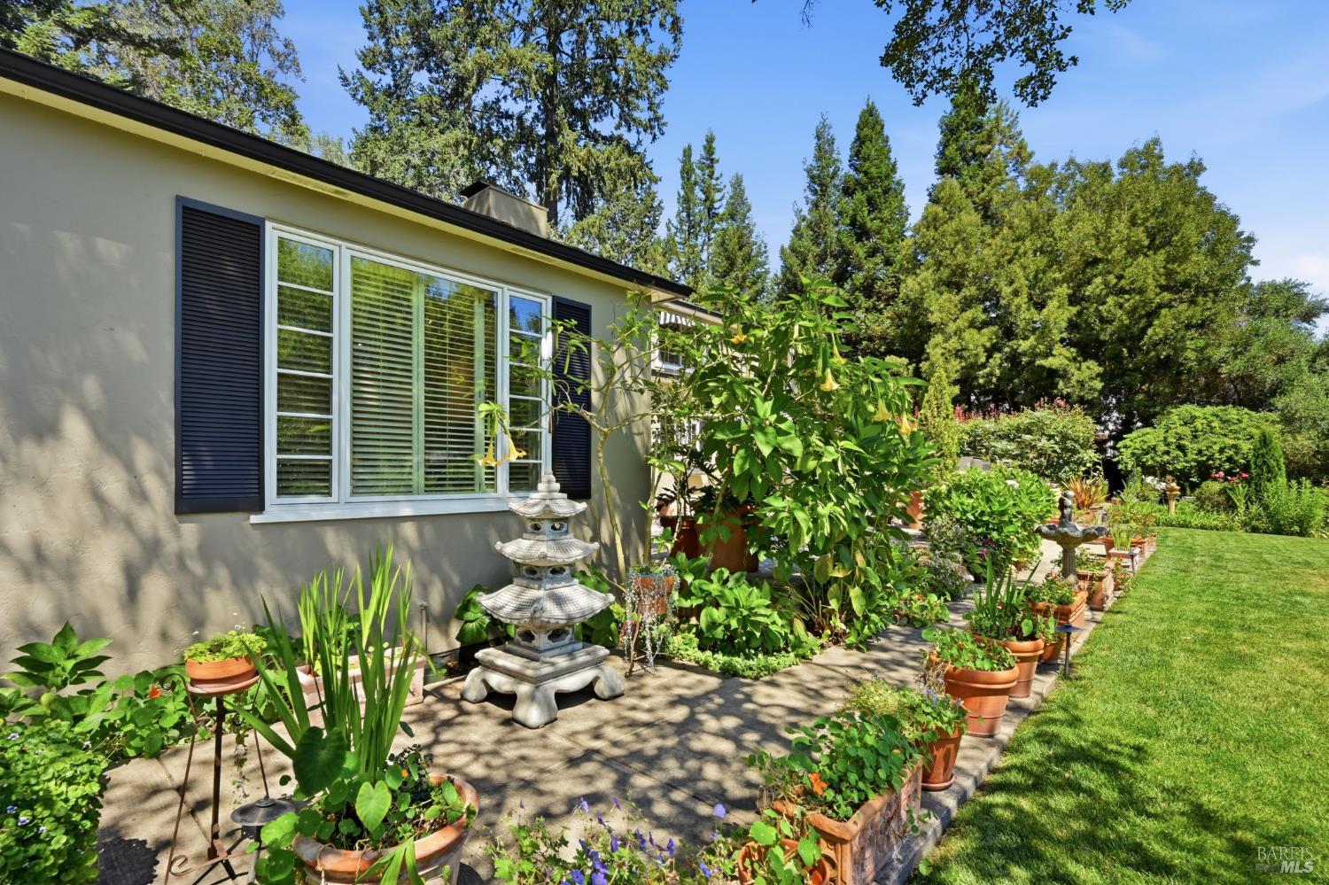 1431 Manzanita Avenue Santa Rosa CA 95404