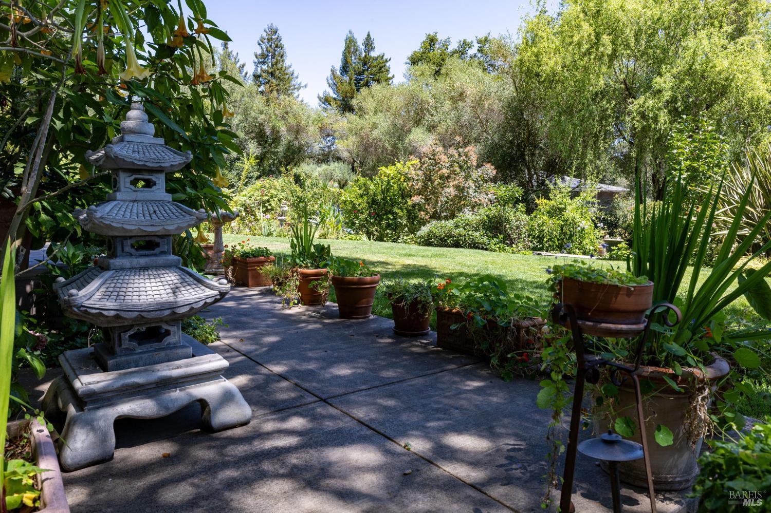 1431 Manzanita Avenue Santa Rosa CA 95404
