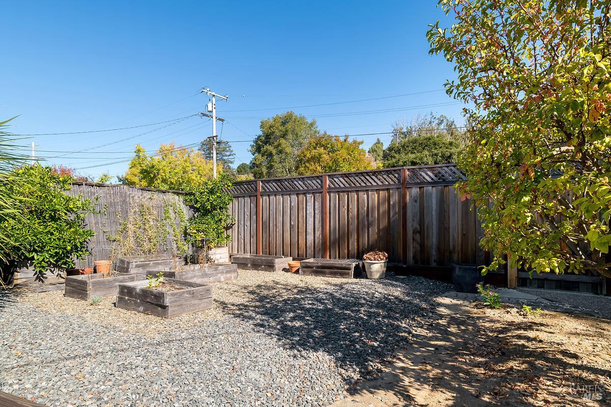 563 Fernando Drive Novato CA 94945